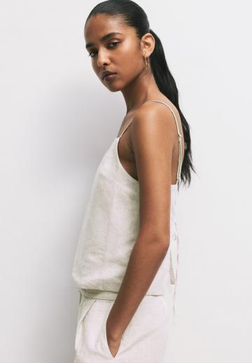 Топ на бретельках