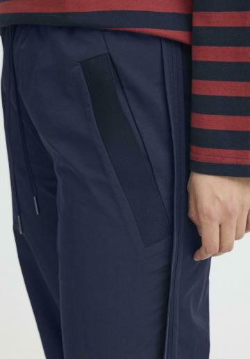 Спортивные штаны