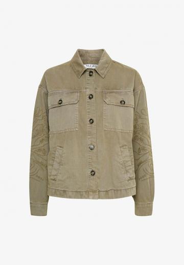 Джинсовая куртка