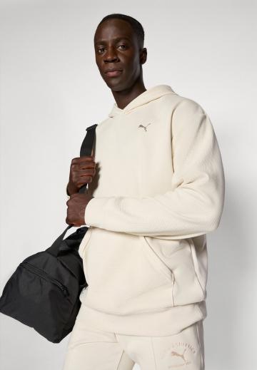 Спортивная кофта