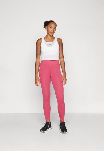 Спортивный топ