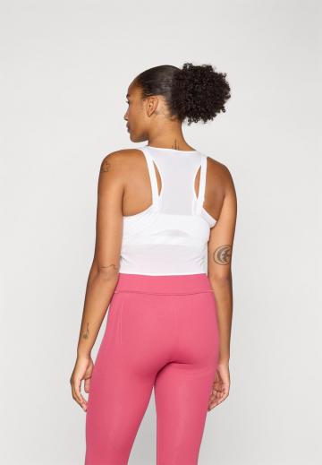 Спортивный топ