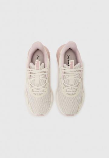 Тренировочные кроссовки