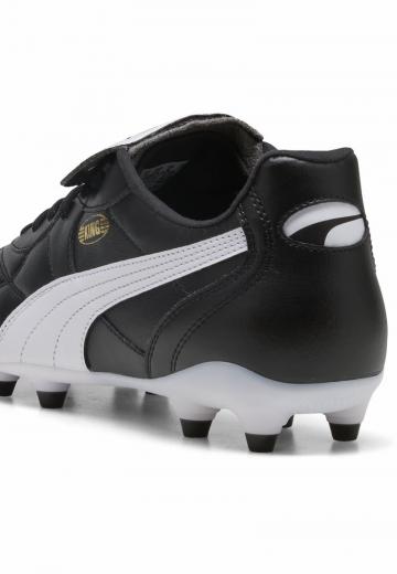 Футбольные бутсы