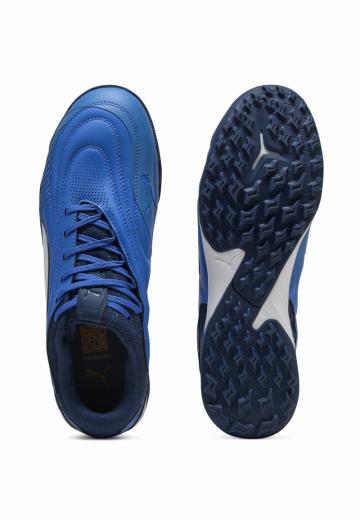 Футбольные бутсы