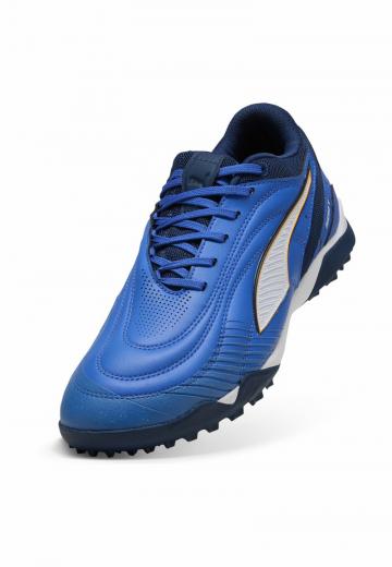 Футбольные бутсы