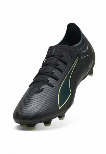 Футбольные бутсы