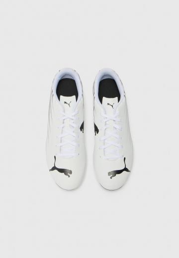 Футбольные бутсы