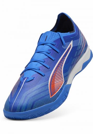 Футбольные бутсы