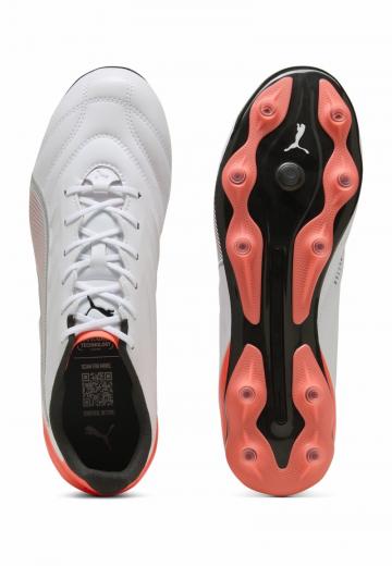 Футбольные бутсы