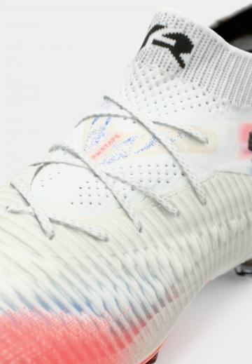 Футбольные бутсы