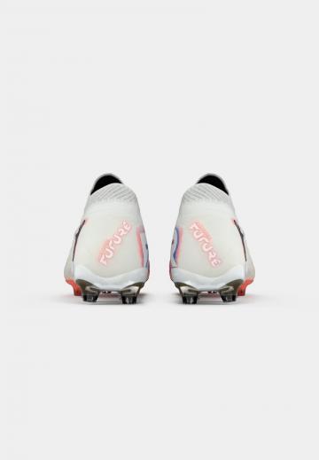 Футбольные бутсы