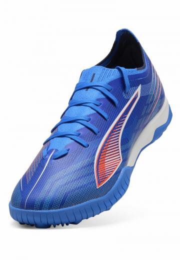 Футбольные бутсы