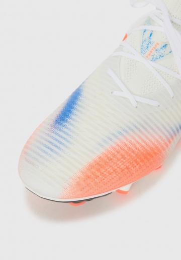 Футбольные бутсы