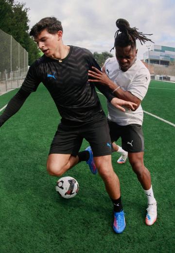 Футбольные бутсы