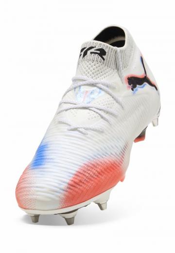 Футбольные бутсы