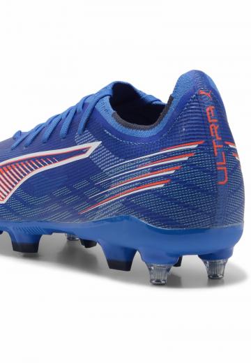 Футбольные бутсы