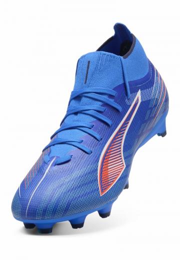 Футбольные бутсы