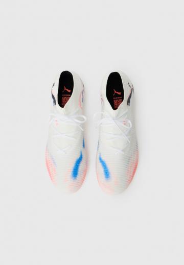 Футбольные бутсы