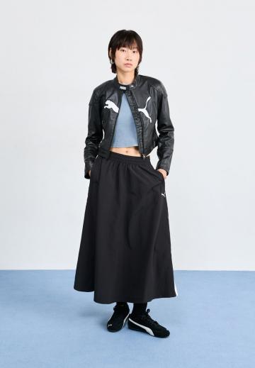 Короткая куртка