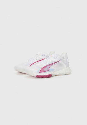 Кроссовки для зала