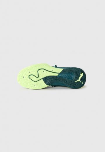 Кроссовки для зала