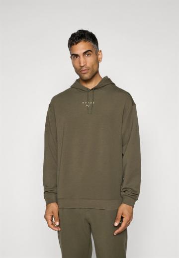 Спортивная кофта