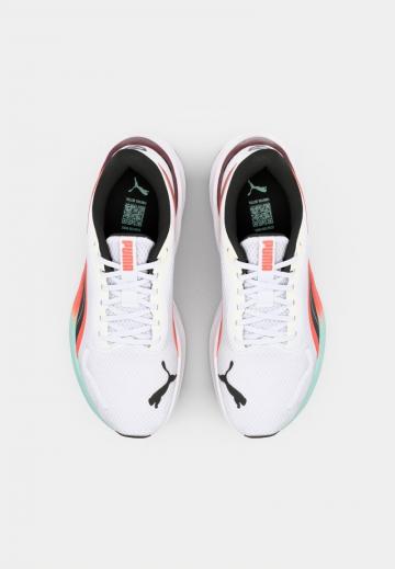 Беговые кроссовки