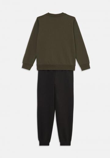 Спортивный костюм