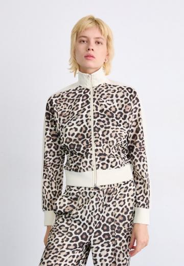 Спортивная куртка