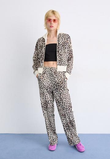 Спортивная куртка