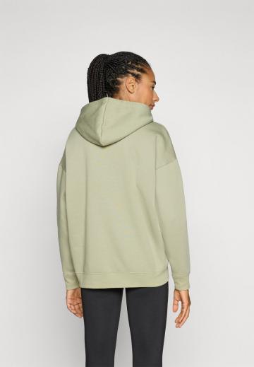 Спортивная толстовка