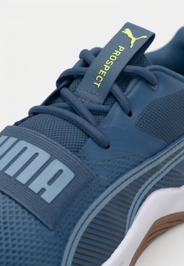 Тренировочные кроссовки