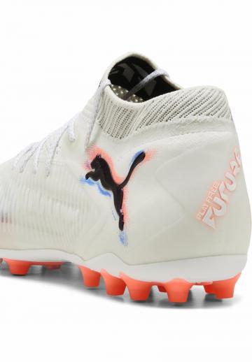 Футбольные бутсы