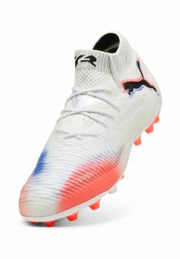 Футбольные бутсы