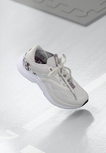 Тренировочные кроссовки