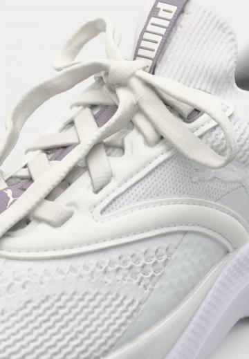 Тренировочные кроссовки