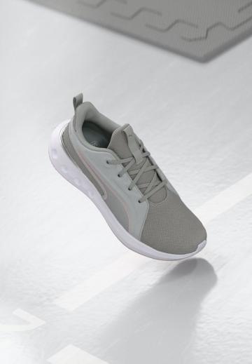 Тренировочные кроссовки