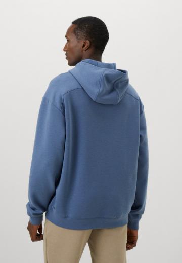 Спортивная кофта