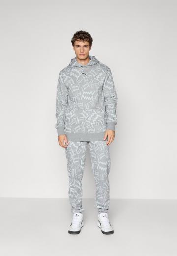 Спортивная кофта