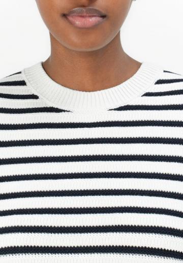 Пуловер без рукавов