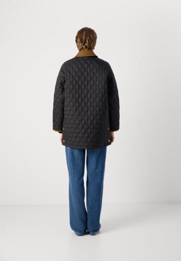 Короткое пальто