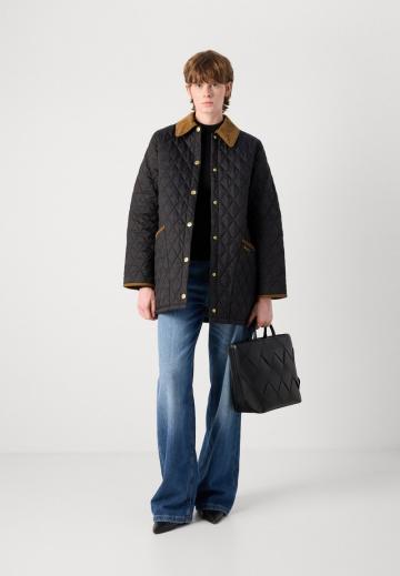 Короткое пальто