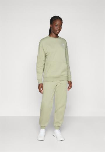 Спортивная толстовка