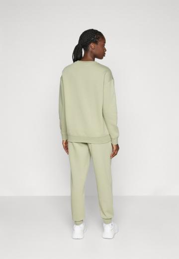 Спортивная толстовка