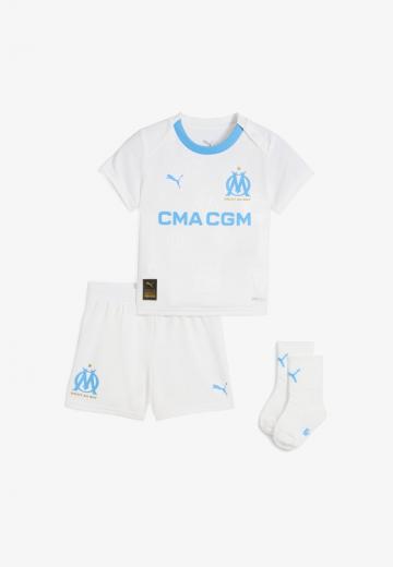 Спортивные шорты