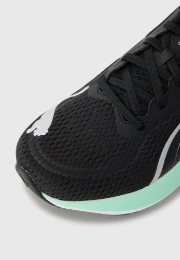 Тренировочные кроссовки