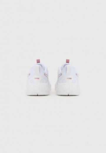 Тренировочные кроссовки