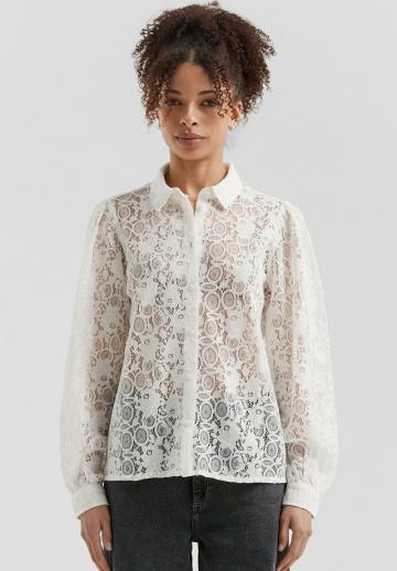 Кружевная блузка