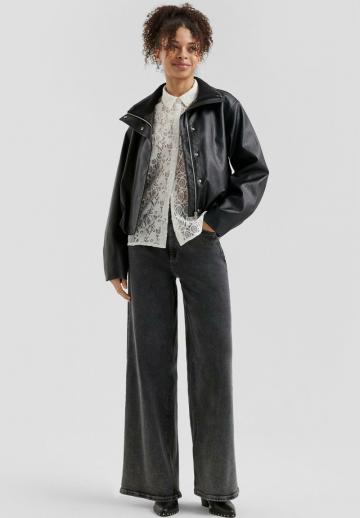 Кружевная блузка